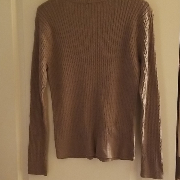Sweater - Picture 5 of 5